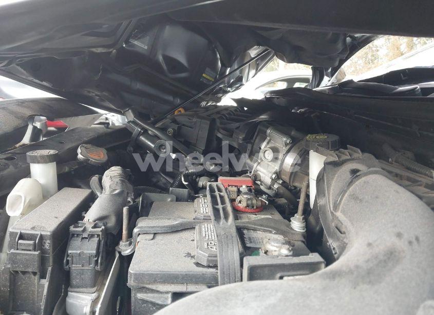 Photo 10 of 2015 Nissan Sentra SR (VIN 3N1AB7AP5FY238429)