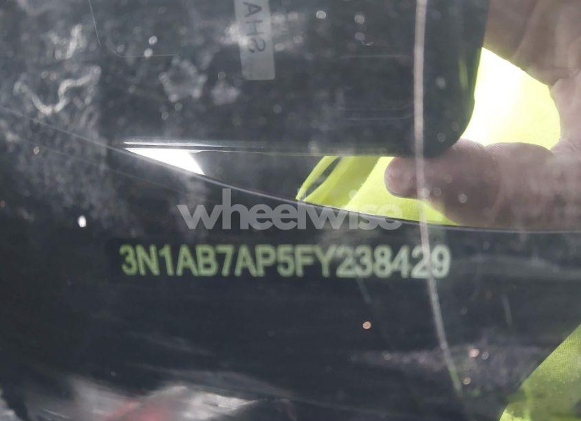 Photo 9 of 2015 Nissan Sentra SR (VIN 3N1AB7AP5FY238429)