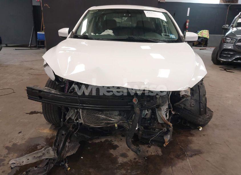 Photo 6 of 2015 Nissan Sentra SV (VIN 3N1AB7AP5FY241248)