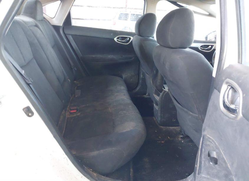Photo 8 of 2015 Nissan Sentra SR (VIN 3N1AB7AP5FY244070)