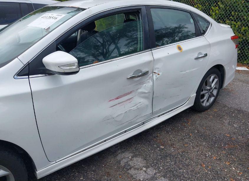 Photo 6 of 2015 Nissan Sentra SR (VIN 3N1AB7AP5FY265680)