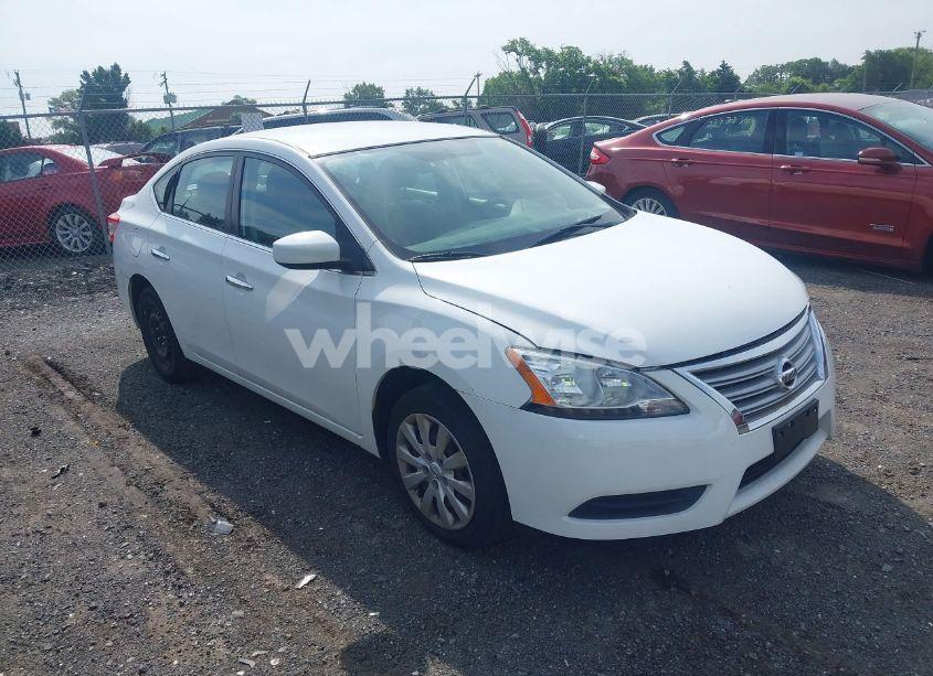 2015 Nissan Sentra S (VIN 3N1AB7AP5FY282642) main photo
