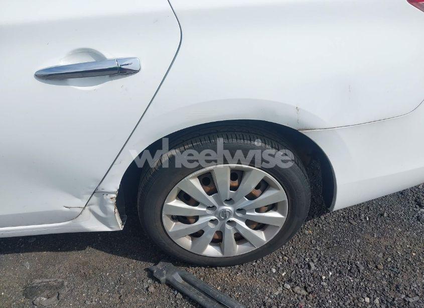 Photo 6 of 2015 Nissan Sentra S (VIN 3N1AB7AP5FY282642)