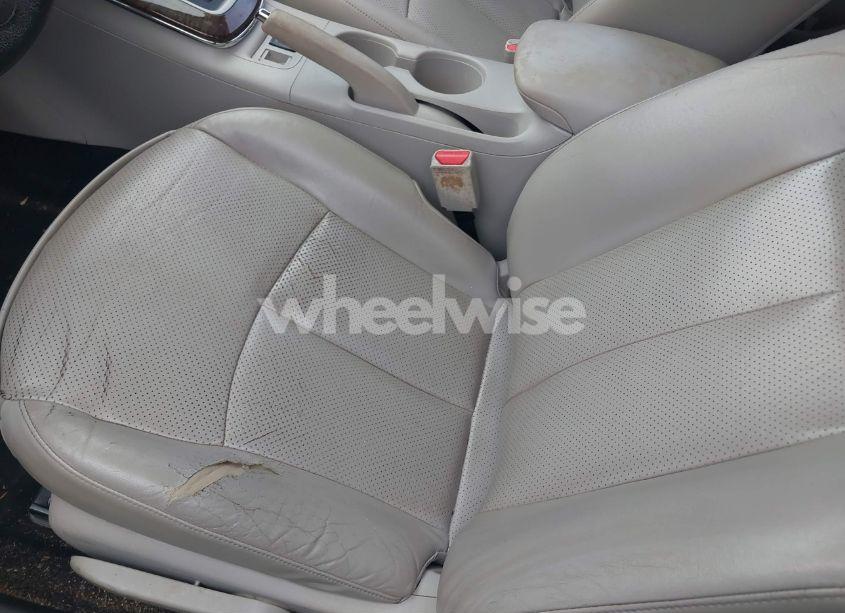 Photo 14 of 2015 Nissan Sentra SL (VIN 3N1AB7AP5FY294404)