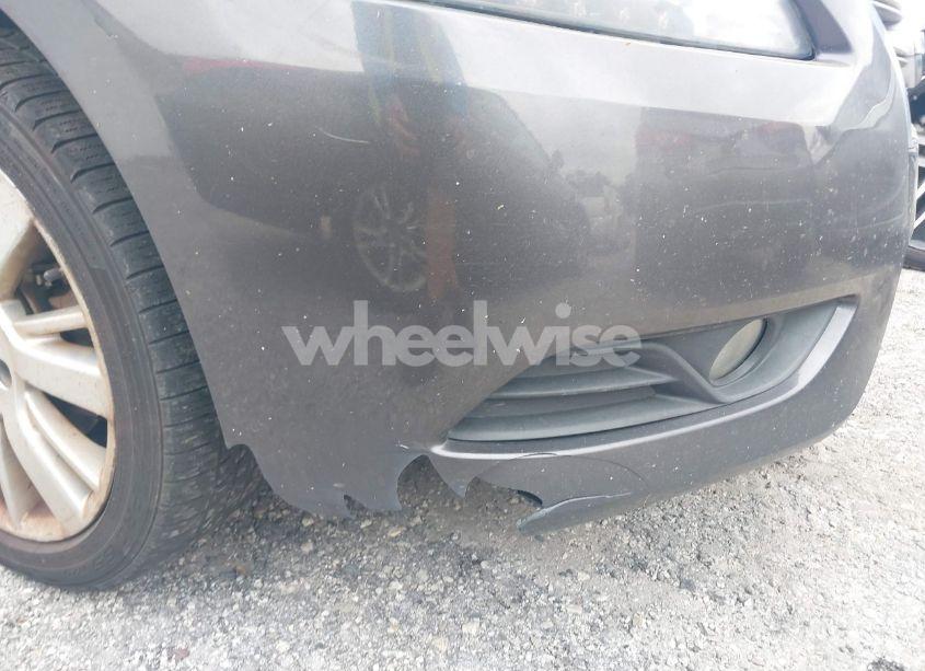 Photo 6 of 2015 Nissan Sentra SL (VIN 3N1AB7AP5FY294404)