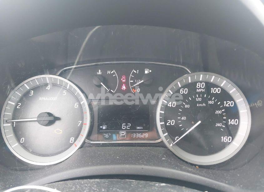 Photo 7 of 2015 Nissan Sentra SL (VIN 3N1AB7AP5FY294404)