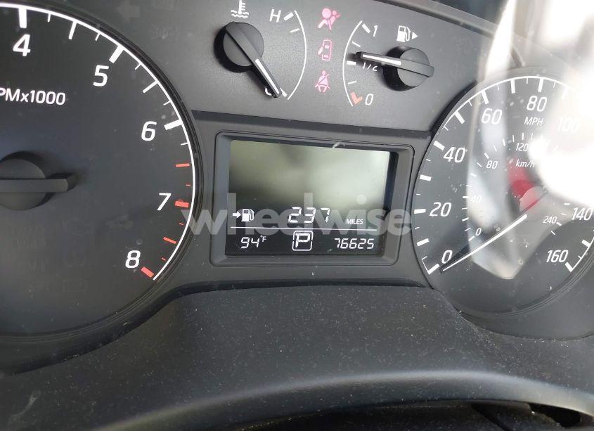 Photo 7 of 2015 Nissan Sentra S (VIN 3N1AB7AP5FY302128)