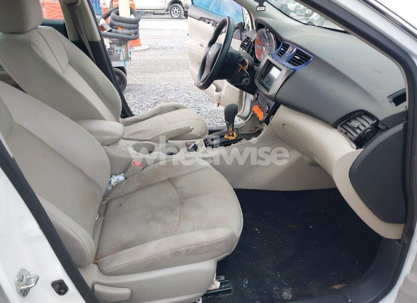 Photo 5 of 2015 Nissan Sentra S (VIN 3N1AB7AP5FY318152)