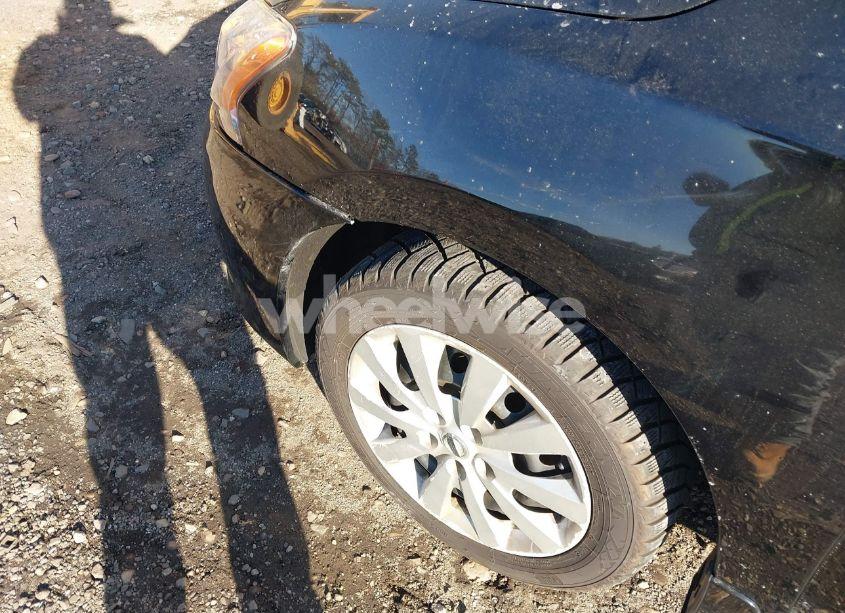 Photo 6 of 2015 Nissan Sentra S (VIN 3N1AB7AP5FY333069)