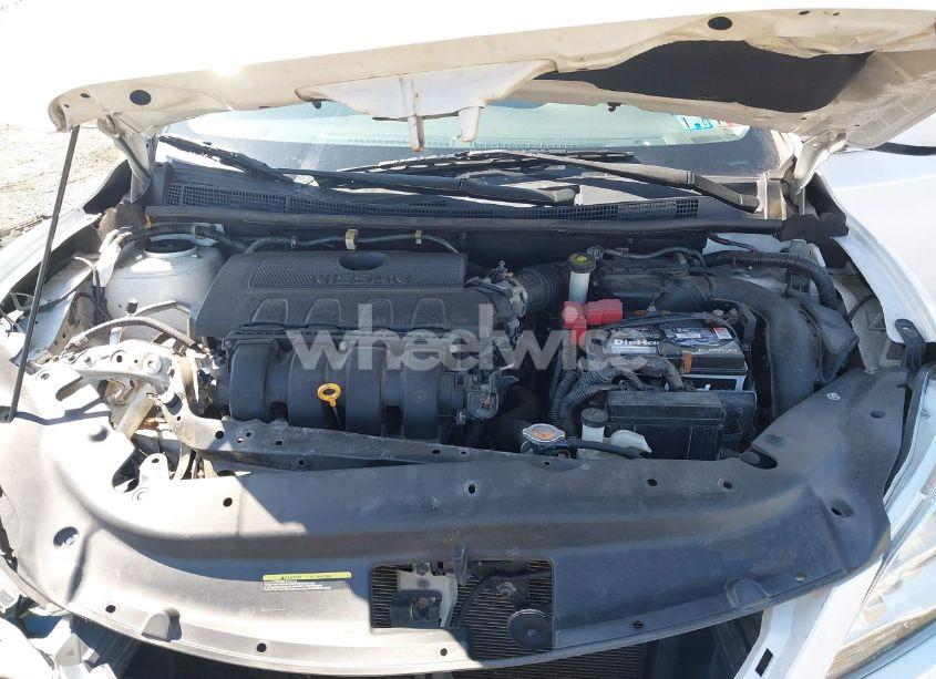Photo 10 of 2015 Nissan Sentra SV (VIN 3N1AB7AP5FY350356)