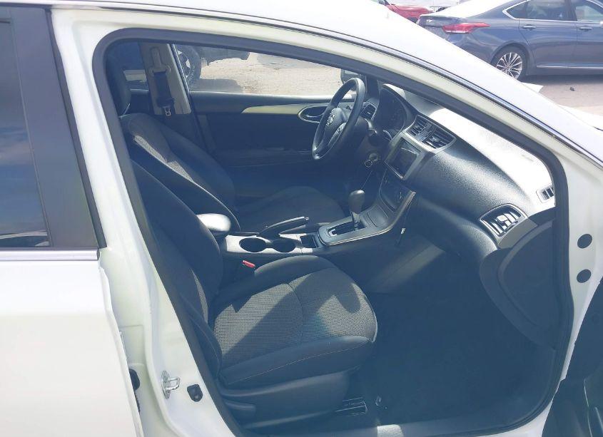 Photo 5 of 2015 Nissan Sentra S (VIN 3N1AB7AP5FY358330)