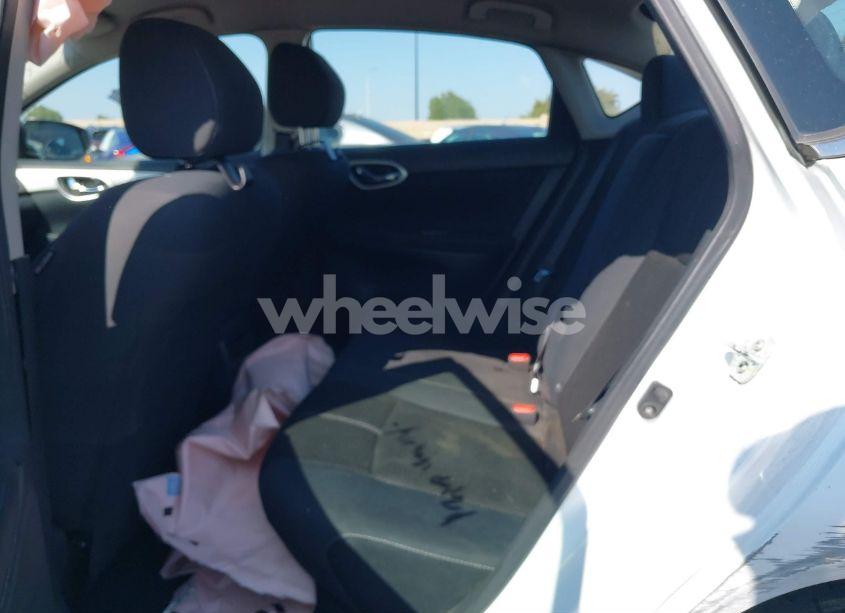 Photo 8 of 2015 Nissan Sentra S (VIN 3N1AB7AP5FY371434)