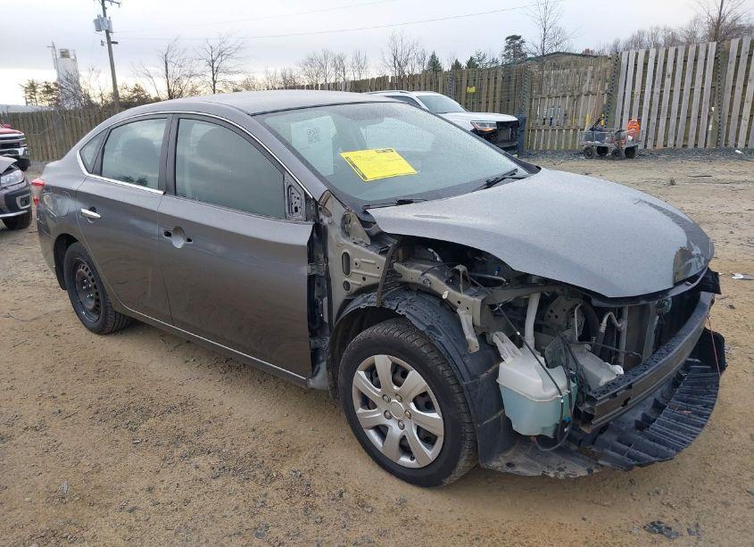 2015 Nissan Sentra S (VIN 3N1AB7AP5FY375886) main photo