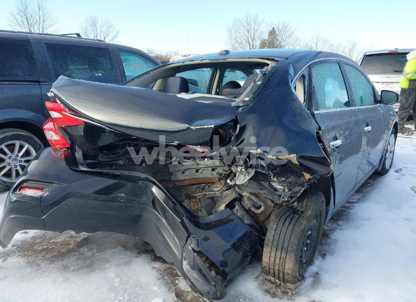 Photo 4 of 2016 Nissan Sentra SV (VIN 3N1AB7AP5GL655354)