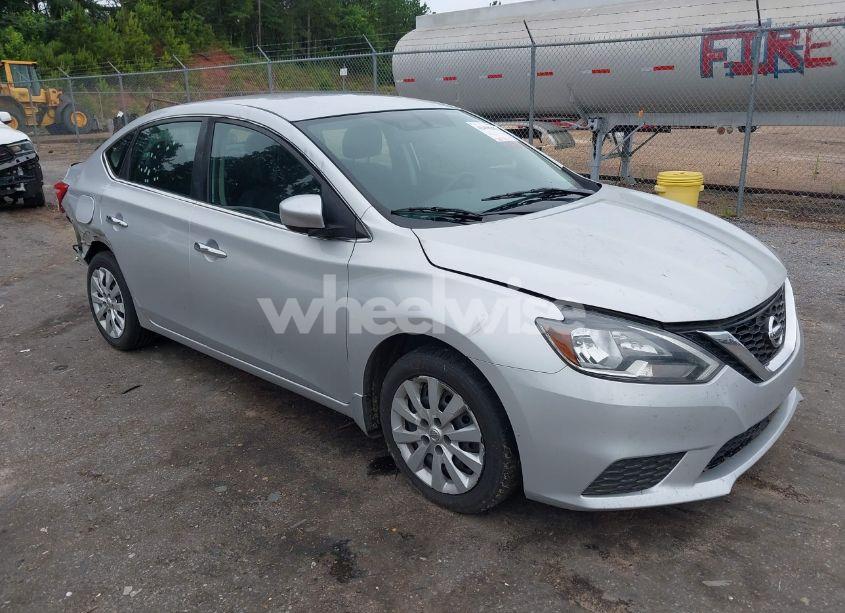 2016 Nissan Sentra SV (VIN 3N1AB7AP5GL671845) main photo