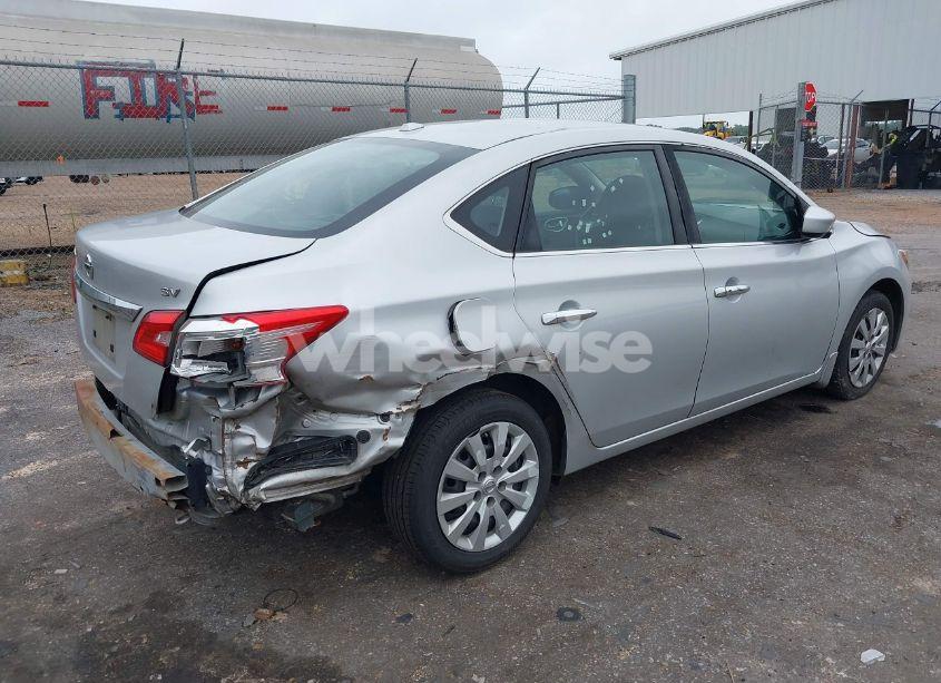 Photo 4 of 2016 Nissan Sentra SV (VIN 3N1AB7AP5GL671845)