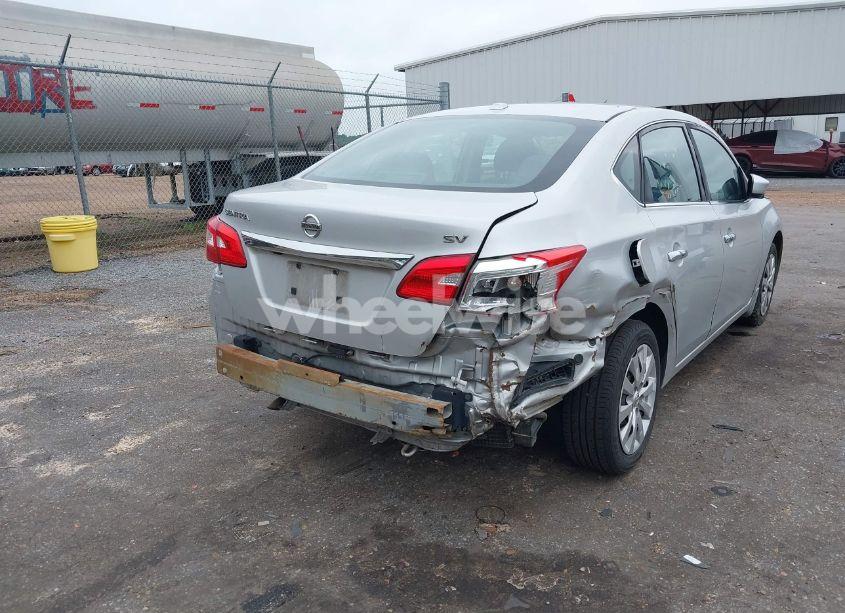 Photo 6 of 2016 Nissan Sentra SV (VIN 3N1AB7AP5GL671845)