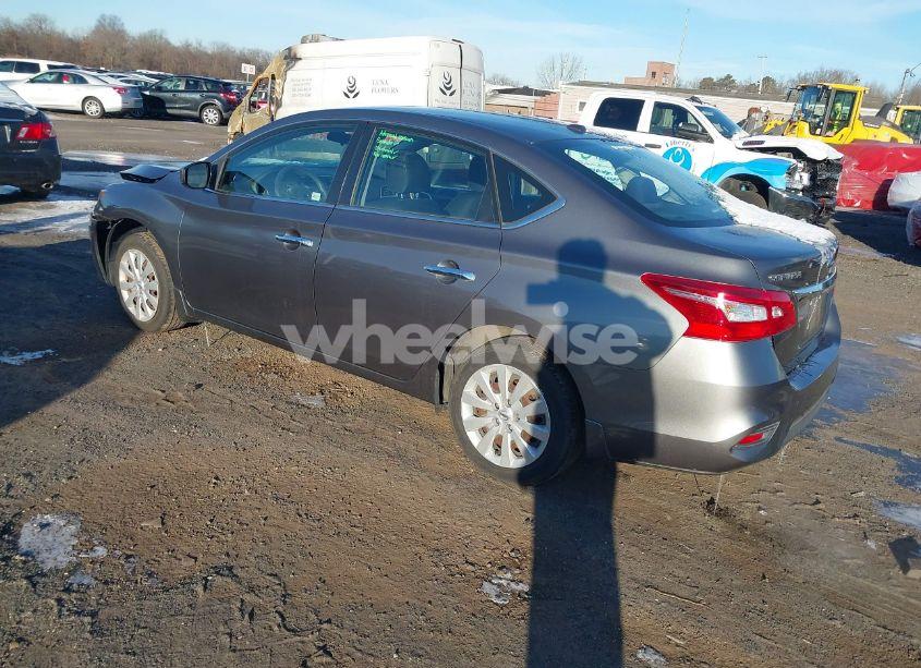 Photo 3 of 2016 Nissan Sentra SV (VIN 3N1AB7AP5GL678374)