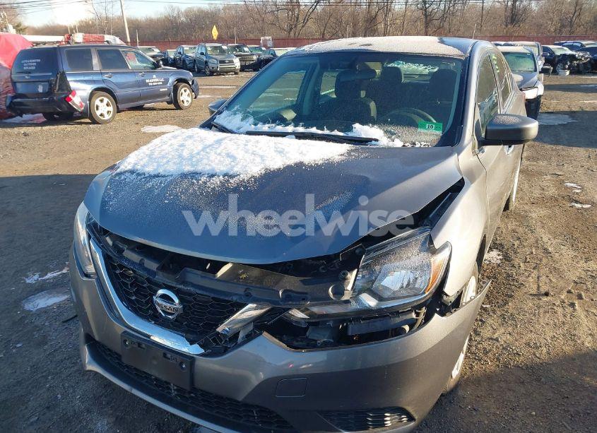 Photo 6 of 2016 Nissan Sentra SV (VIN 3N1AB7AP5GL678374)