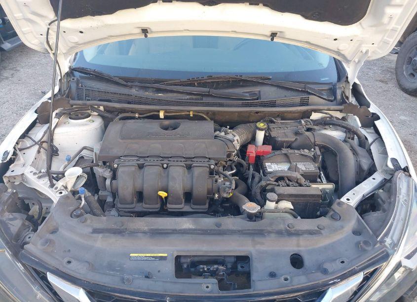 Photo 10 of 2016 Nissan Sentra S (VIN 3N1AB7AP5GY210082)