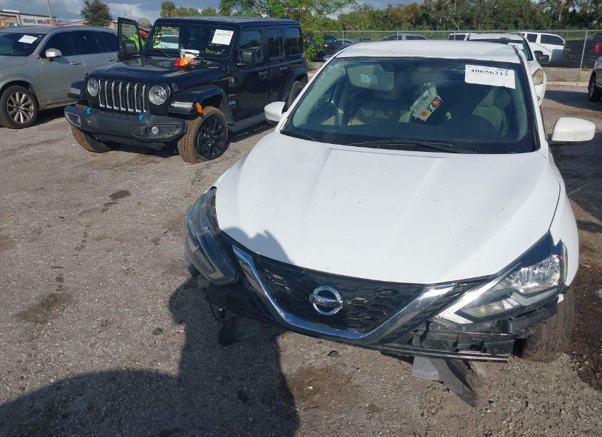 Photo 13 of 2016 Nissan Sentra S (VIN 3N1AB7AP5GY210082)