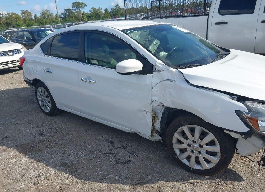 Photo 14 of 2016 Nissan Sentra S (VIN 3N1AB7AP5GY210082)