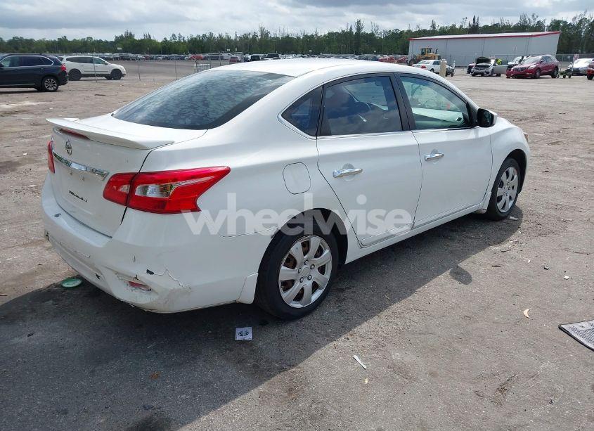 Photo 4 of 2016 Nissan Sentra S (VIN 3N1AB7AP5GY223205)