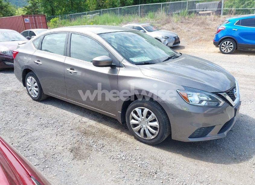 2016 Nissan Sentra SV (VIN 3N1AB7AP5GY225889) main photo