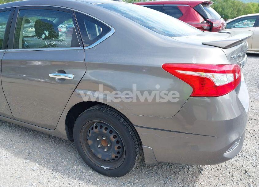 Photo 13 of 2016 Nissan Sentra SV (VIN 3N1AB7AP5GY225889)