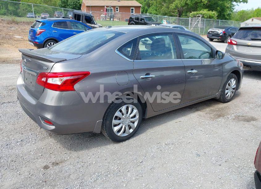 Photo 4 of 2016 Nissan Sentra SV (VIN 3N1AB7AP5GY225889)