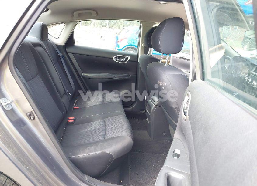 Photo 8 of 2016 Nissan Sentra SV (VIN 3N1AB7AP5GY225889)