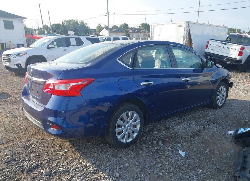 Photo 4 of 2016 Nissan Sentra S (VIN 3N1AB7AP5GY249769)