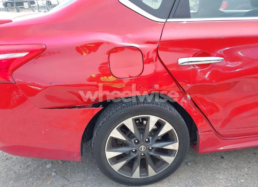 Photo 6 of 2016 Nissan Sentra SR (VIN 3N1AB7AP5GY250985)