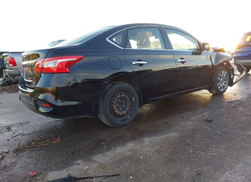 Photo 4 of 2016 Nissan Sentra S (VIN 3N1AB7AP5GY251764)