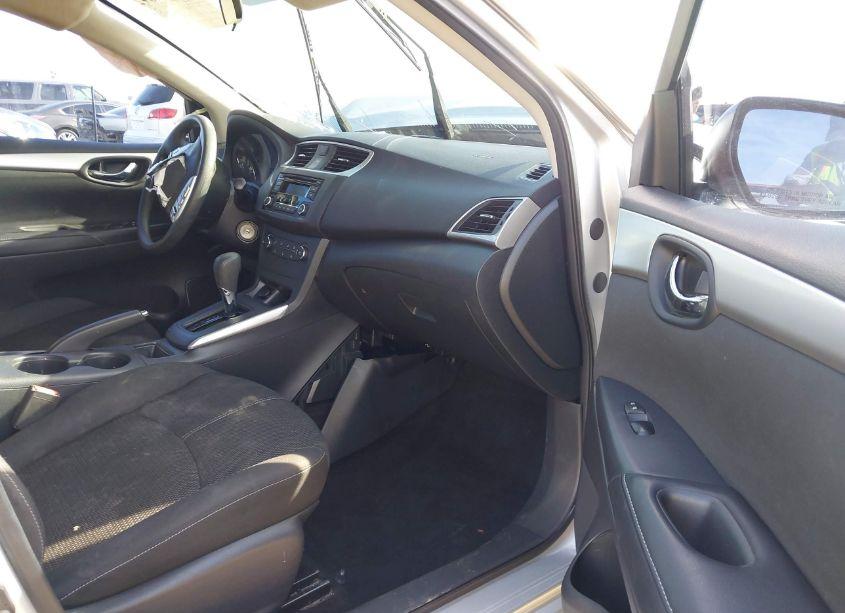 Photo 5 of 2016 Nissan Sentra S (VIN 3N1AB7AP5GY253708)