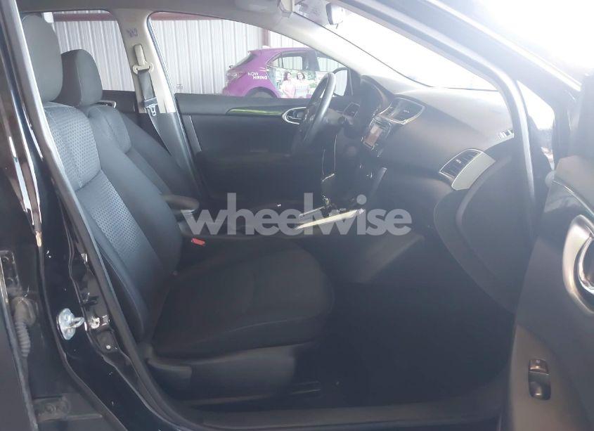 Photo 5 of 2016 Nissan Sentra SR (VIN 3N1AB7AP5GY261095)