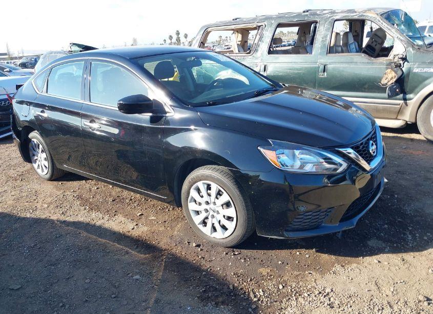 2016 Nissan Sentra S (VIN 3N1AB7AP5GY268421) main photo