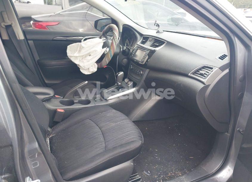 Photo 5 of 2016 Nissan Sentra SV (VIN 3N1AB7AP5GY271836)