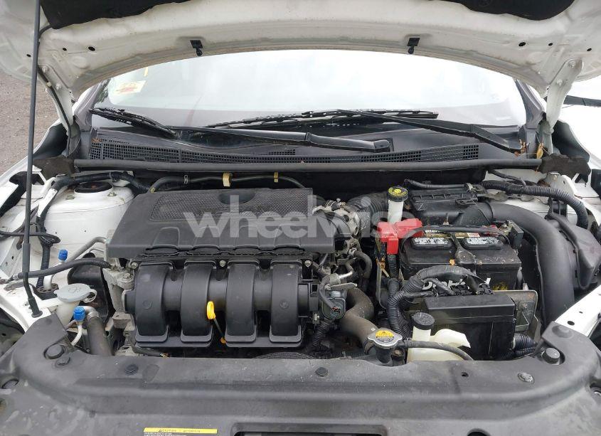 Photo 10 of 2016 Nissan Sentra S (VIN 3N1AB7AP5GY281928)