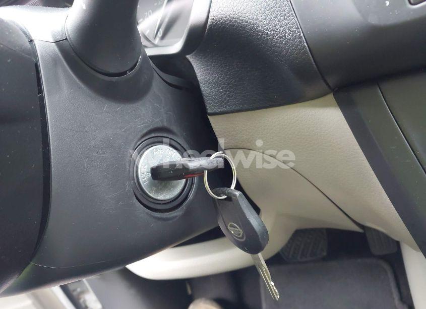 Photo 11 of 2016 Nissan Sentra S (VIN 3N1AB7AP5GY281928)