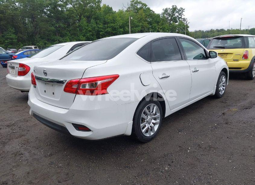 Photo 4 of 2016 Nissan Sentra S (VIN 3N1AB7AP5GY281928)
