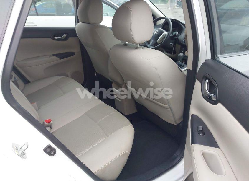 Photo 8 of 2016 Nissan Sentra S (VIN 3N1AB7AP5GY281928)