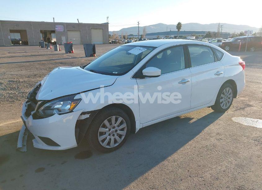 Photo 2 of 2016 Nissan Sentra SV (VIN 3N1AB7AP5GY294047)