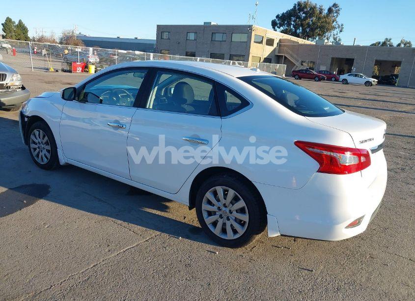 Photo 3 of 2016 Nissan Sentra SV (VIN 3N1AB7AP5GY294047)