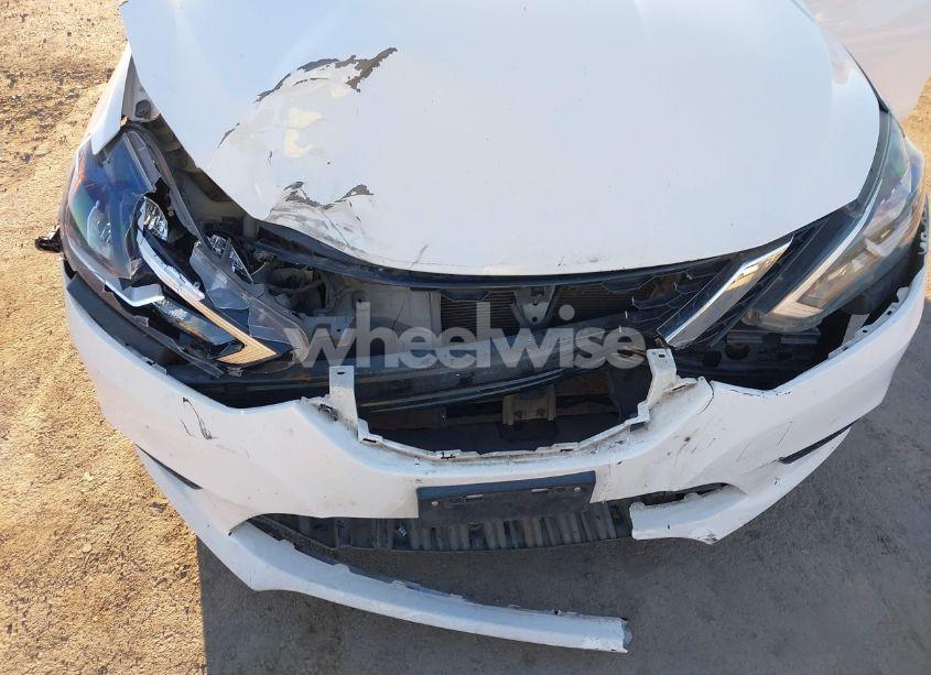 Photo 6 of 2016 Nissan Sentra SV (VIN 3N1AB7AP5GY294047)