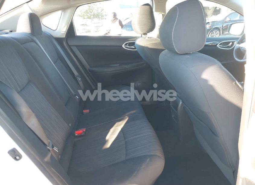 Photo 8 of 2016 Nissan Sentra SV (VIN 3N1AB7AP5GY294047)