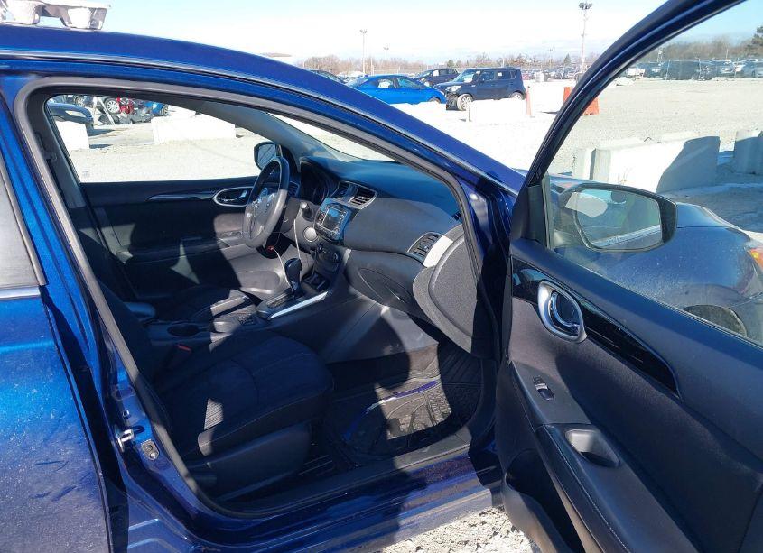 Photo 5 of 2016 Nissan Sentra SV (VIN 3N1AB7AP5GY297997)