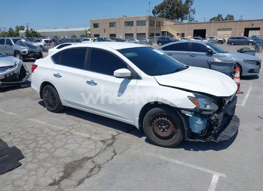 2016 Nissan Sentra S (VIN 3N1AB7AP5GY312532) main photo