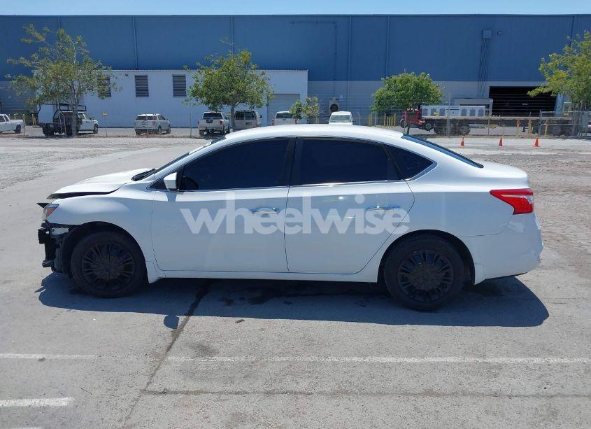 Photo 15 of 2016 Nissan Sentra S (VIN 3N1AB7AP5GY312532)