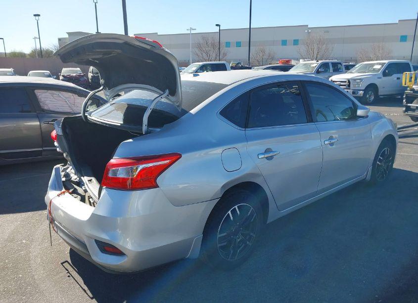 Photo 4 of 2016 Nissan Sentra SV (VIN 3N1AB7AP5GY320761)